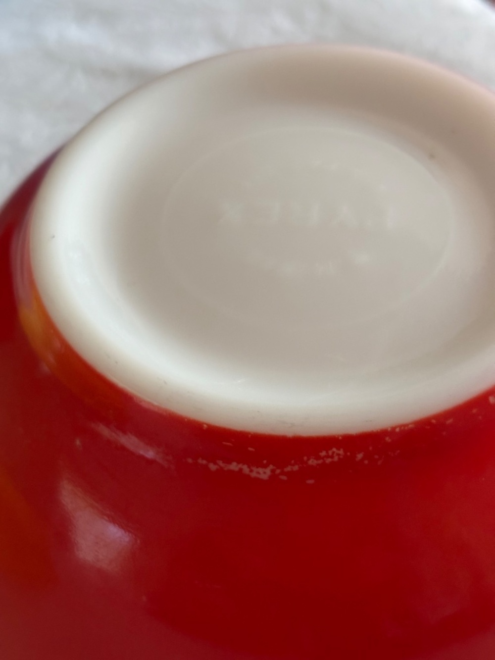 Pyrex Primary Colours 4 Pc. Set - Picture 7 of 7
